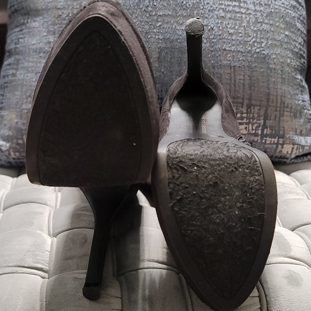 Suede booties - Picture 2 of 3